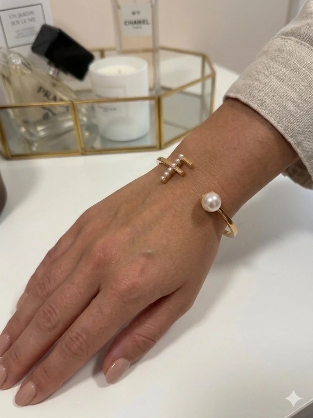 Fendi First Gold Pearl Open Cuff Bracelet - Picture 3 of 10